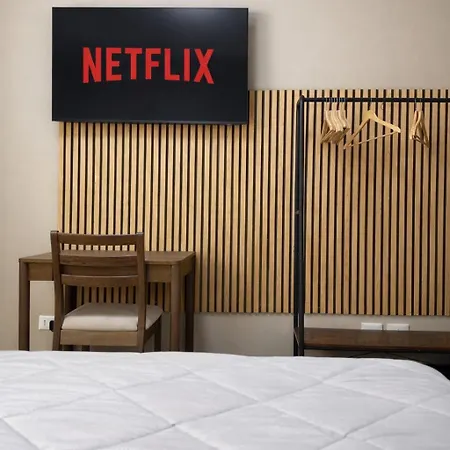 Beds&Rooms Tiburtina- Rooms, Camere Private