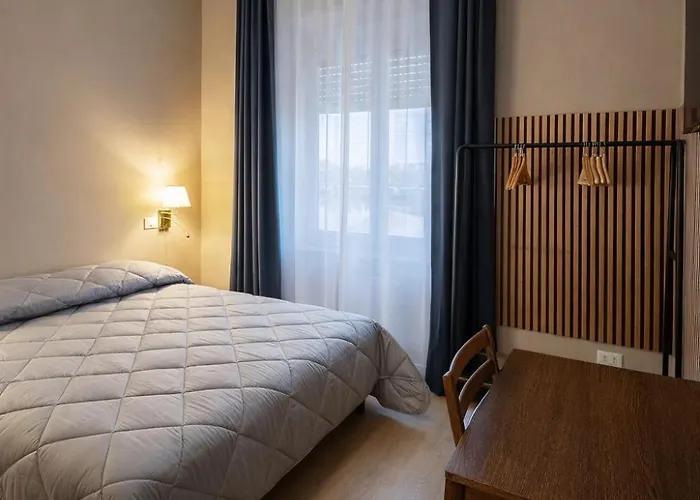Beds&rooms Tiburtina- Rooms, Private 4* Roma